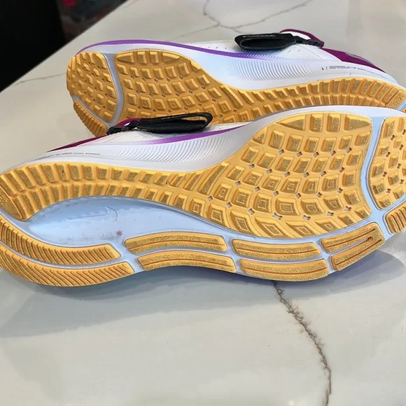 Nike Air Zoom Pegasus worn once excellent condition 9. White, purple, yellow - Picture 3 of 16